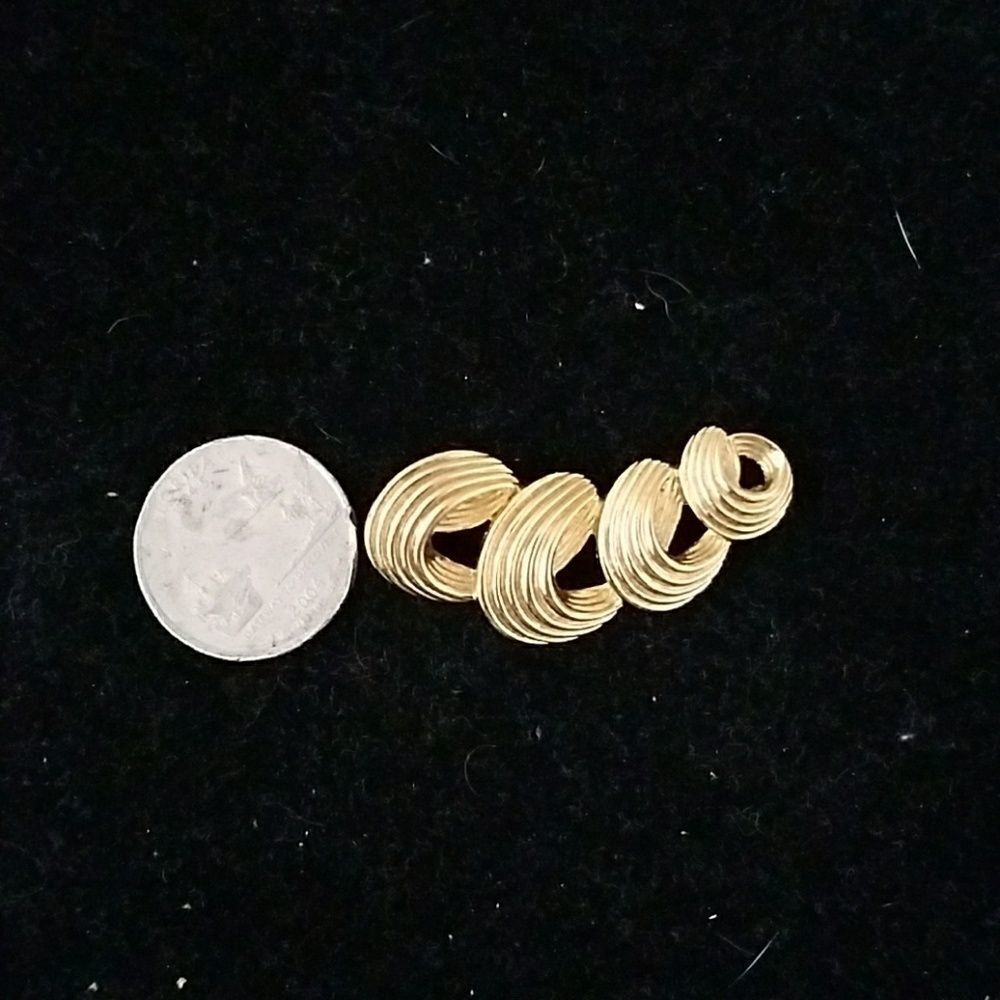 Four Loop Gold Tone Brooch – Fashion Jewelry Pin w/ Locking Clasp